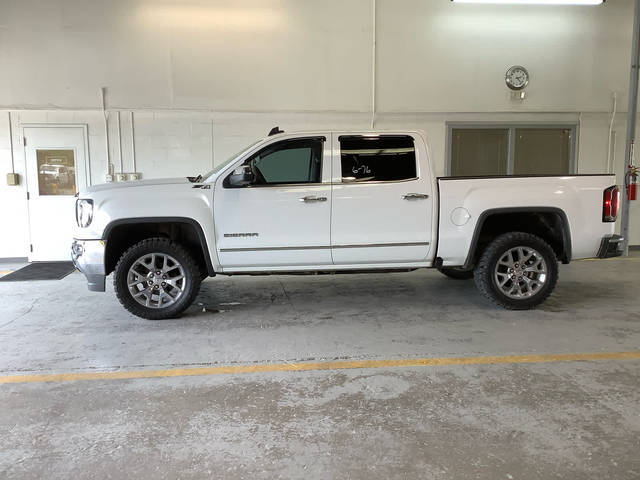 2018 GMC Sierra 1500 SLT 4WD photo