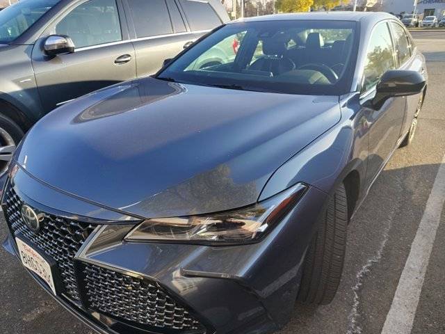 2019 Toyota Avalon Touring FWD photo