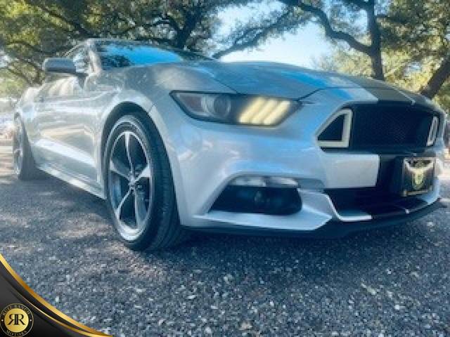 2015 Ford Mustang V6 RWD photo