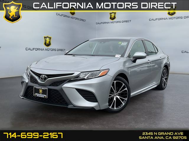 2019 Toyota Camry SE FWD photo