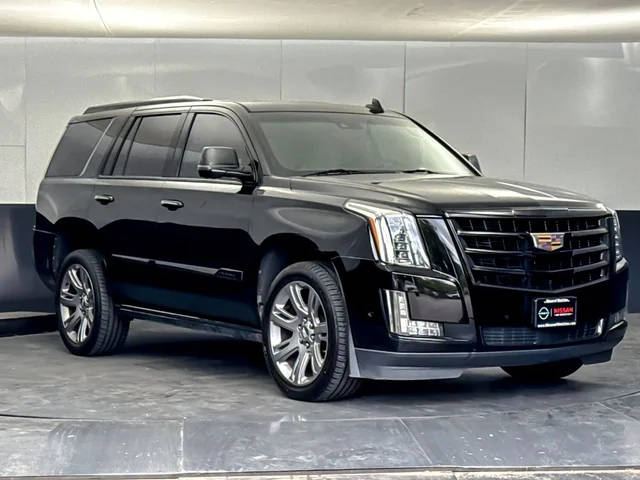 2019 Cadillac Escalade Premium Luxury 4WD photo