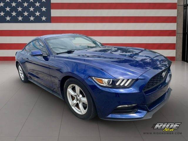 2016 Ford Mustang V6 RWD photo