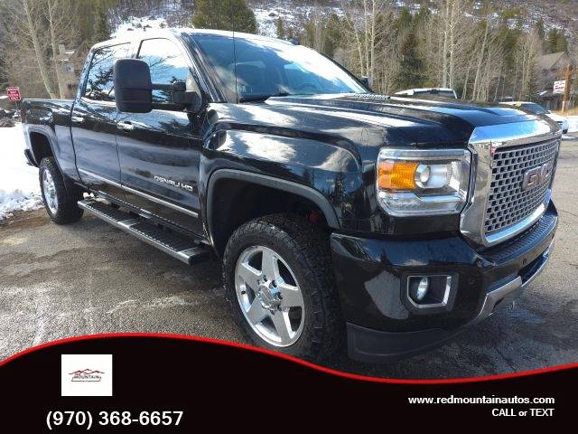 2015 GMC Sierra 2500HD Denali 4WD photo