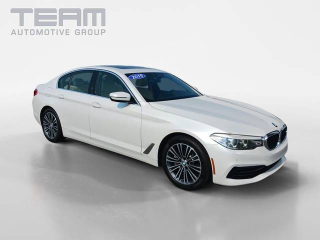 2019 BMW 5 Series 530i RWD photo