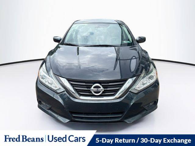 2017 Nissan Altima 2.5 SV FWD photo