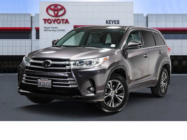 2019 Toyota Highlander LE Plus FWD photo