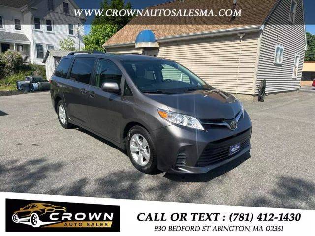2018 Toyota Sienna LE FWD photo
