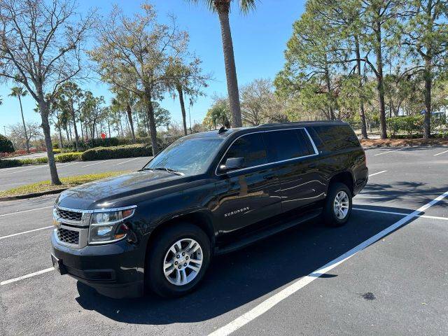 2018 Chevrolet Suburban LT 4WD photo