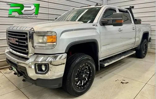 2015 GMC Sierra 2500HD SLT 4WD photo