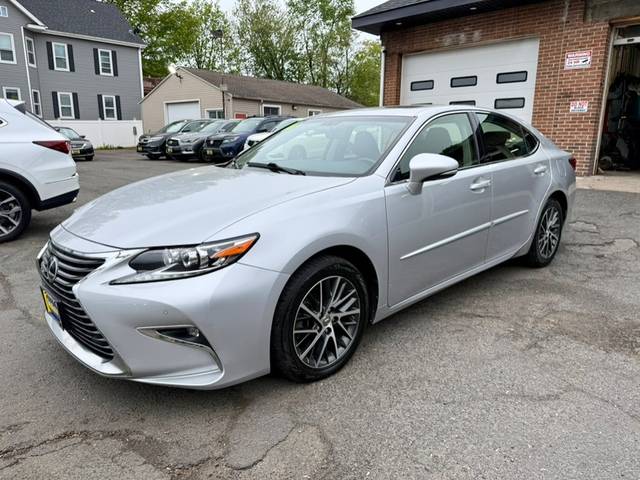 2016 Lexus ES FWD photo