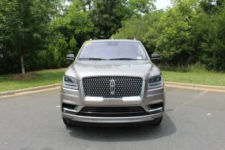 2019 Lincoln Navigator Reserve 4WD photo