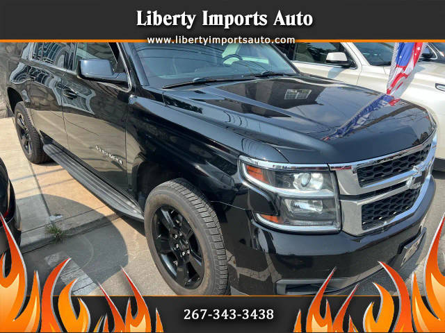 2019 Chevrolet Suburban LT 4WD photo