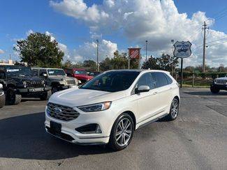 2019 Ford Edge Titanium AWD photo