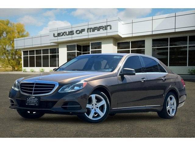 2015 Mercedes-Benz E-Class E 250 BlueTEC Luxury AWD photo