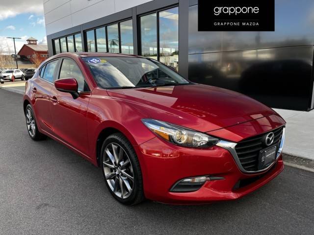 2018 Mazda 3 Touring FWD photo