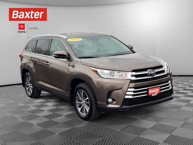 2019 Toyota Highlander XLE AWD photo