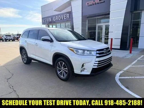 2019 Toyota Highlander XLE FWD photo