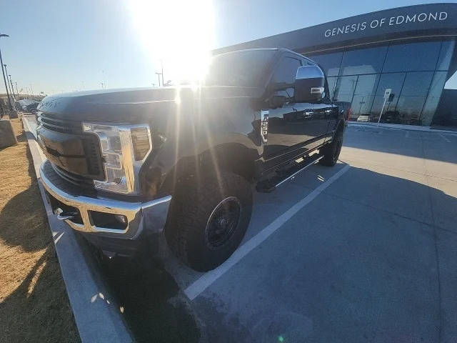 2019 Ford F-250 Super Duty XLT 4WD photo