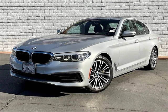 2019 BMW 5 Series 530i RWD photo