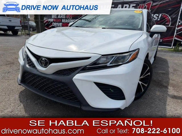 2019 Toyota Camry SE FWD photo
