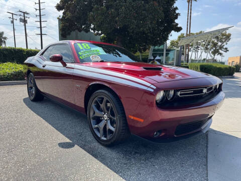 2018 Dodge Challenger R/T Plus RWD photo