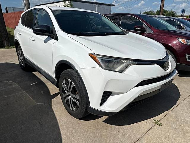 2018 Toyota RAV4 LE FWD photo