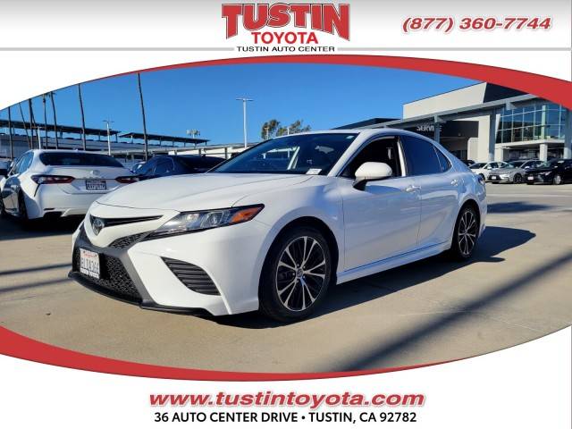 2019 Toyota Camry SE FWD photo