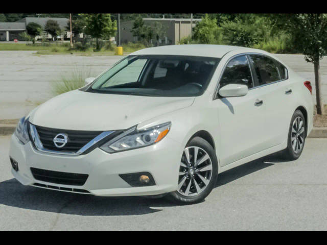 2017 Nissan Altima 2.5 SV FWD photo
