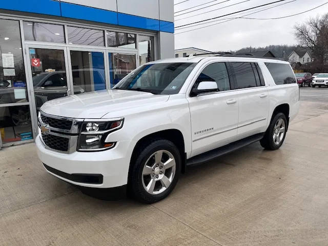 2019 Chevrolet Suburban LT 4WD photo