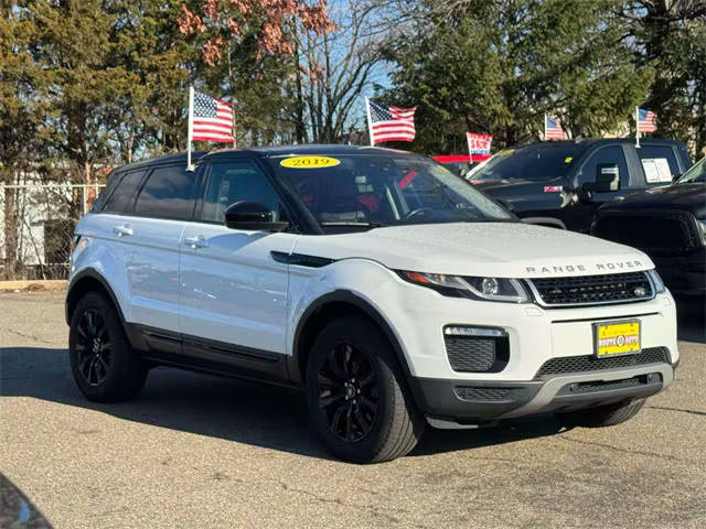 2019 Land Rover Range Rover Evoque SE 4WD photo