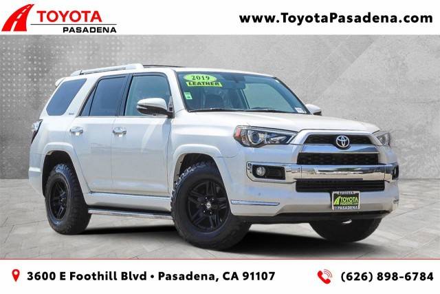 2019 Toyota 4Runner Limited RWD photo