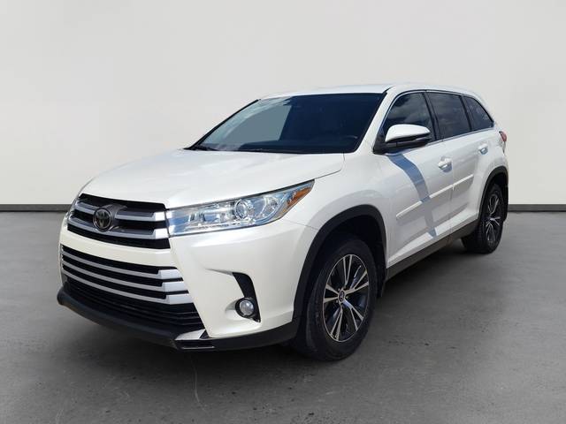 2019 Toyota Highlander LE Plus AWD photo