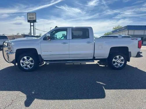 2019 Chevrolet Silverado 2500HD LTZ 4WD photo