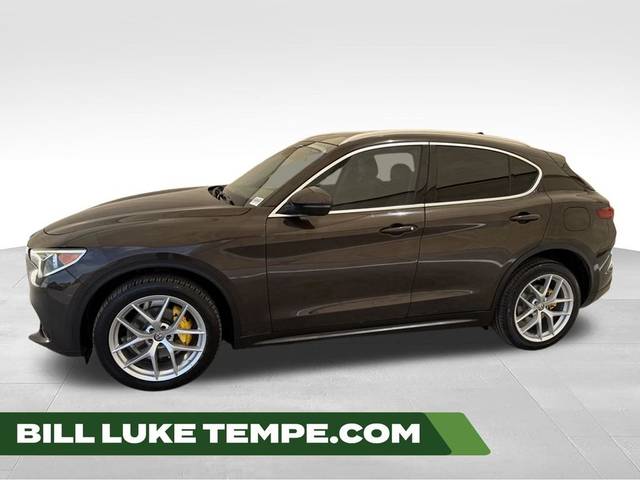 2019 Alfa Romeo Stelvio Ti Lusso AWD photo