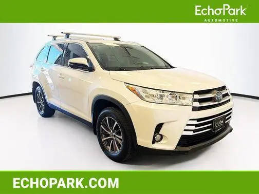 2019 Toyota Highlander XLE AWD photo