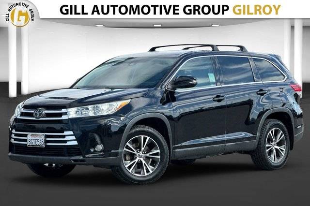 2019 Toyota Highlander LE Plus FWD photo