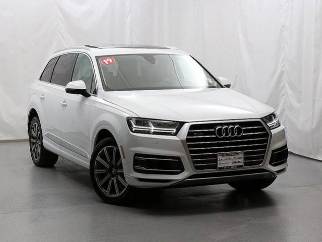 2019 Audi Q7 Premium Plus AWD photo