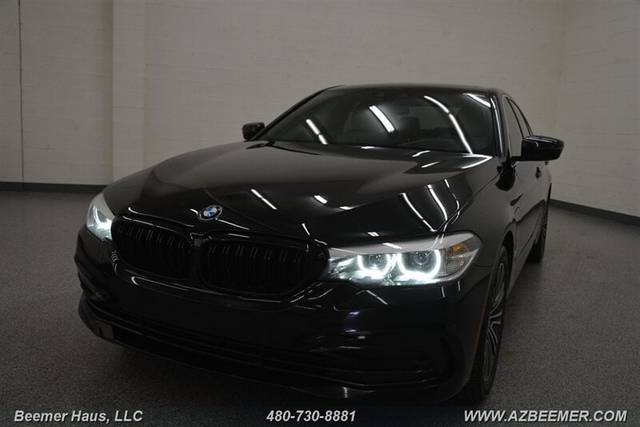 2019 BMW 5 Series 530e iPerformance RWD photo