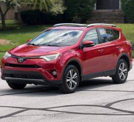 2016 Toyota RAV4 XLE AWD photo