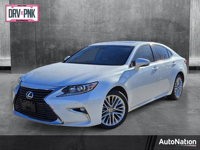 2016 Lexus ES  FWD photo