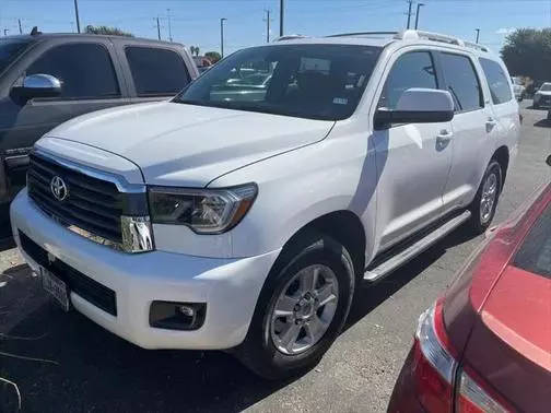 2018 Toyota Sequoia SR5 RWD photo