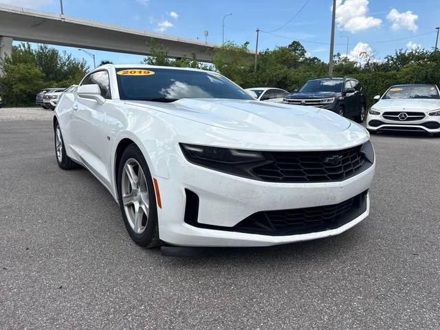 2019 Chevrolet Camaro 1LT RWD photo