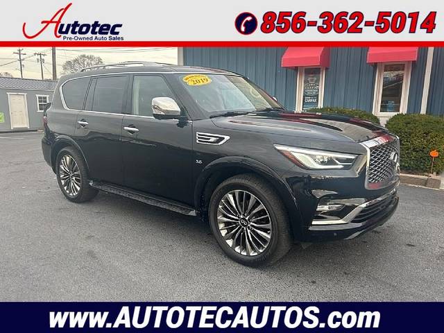 2019 Infiniti QX80 LUXE 4WD photo