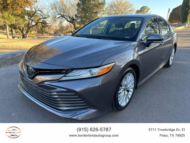 2019 Toyota Camry XLE FWD photo