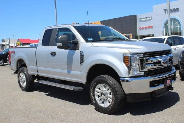 2019 Ford F-250 Super Duty XL 4WD photo