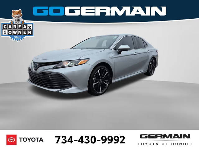 2019 Toyota Camry Hybrid LE FWD photo