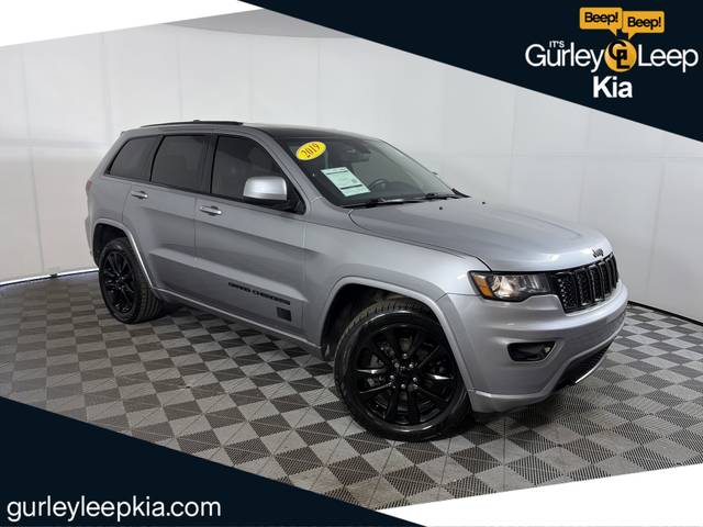 2019 Jeep Grand Cherokee Altitude 4WD photo