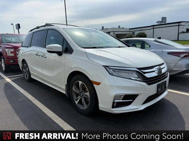 2019 Honda Odyssey Touring FWD photo