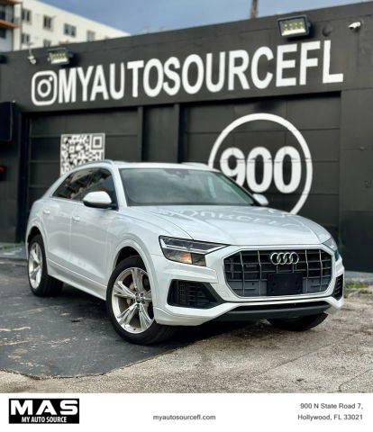 2019 Audi Q8 Premium AWD photo