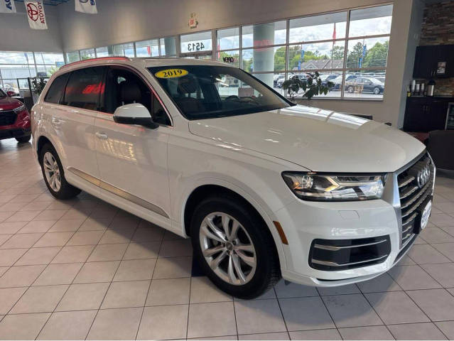 2019 Audi Q7 Premium AWD photo